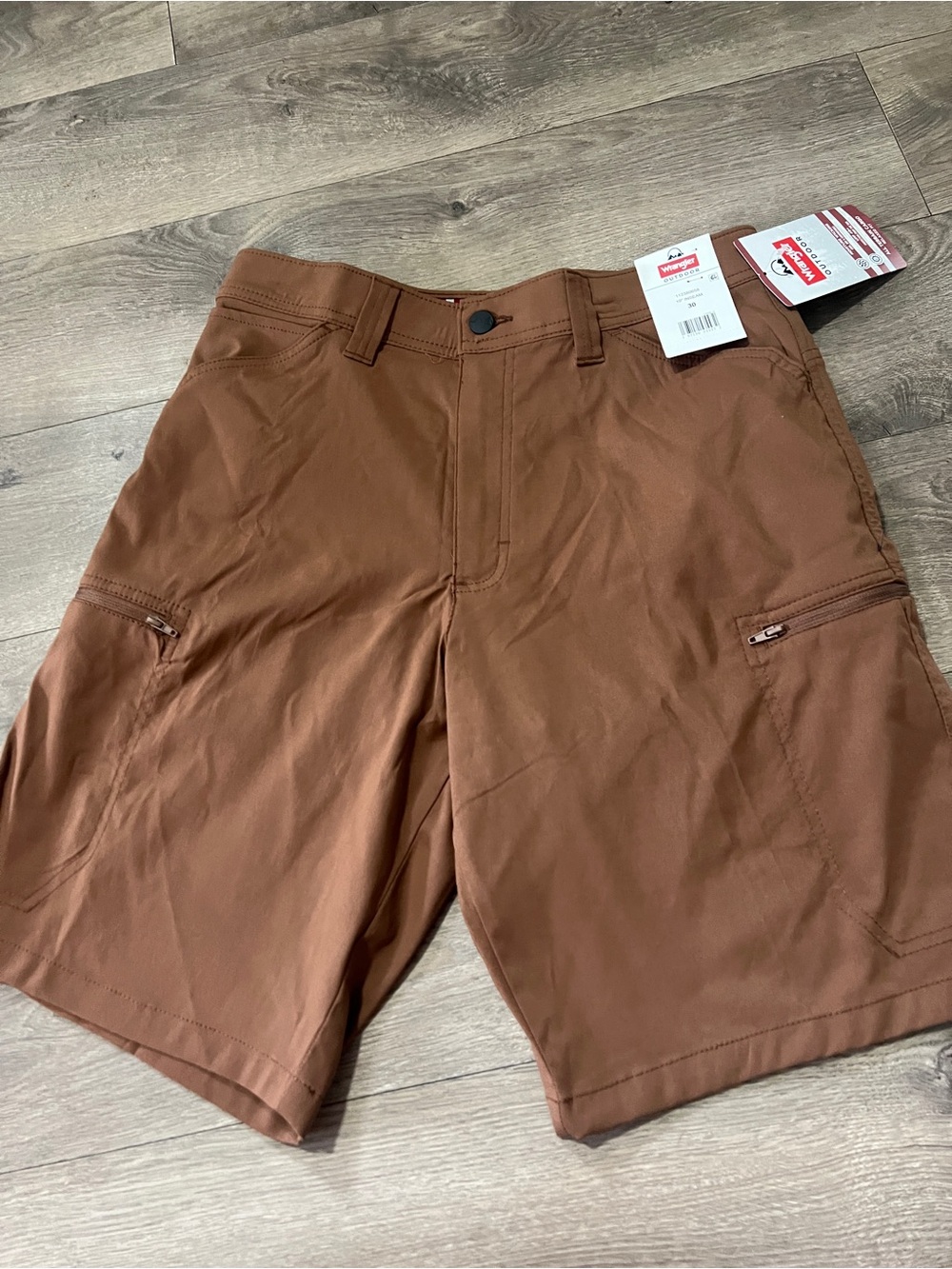 Wrangler Outdoor All Terrain Cargo Shorts Size 30 New